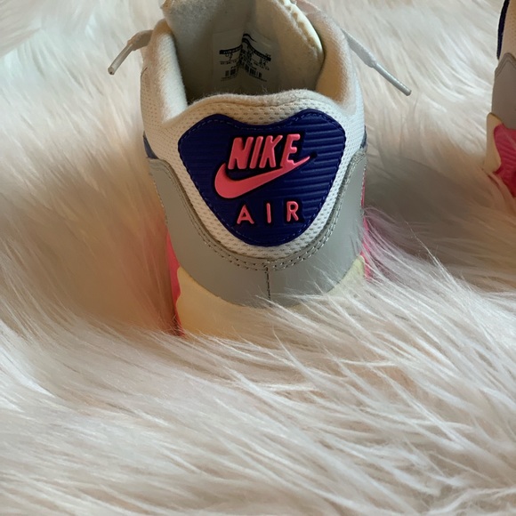 Nike Air Max Women’s Size 7 - Picture 3 of 4